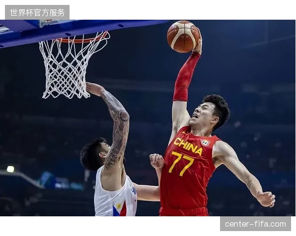 张镇麟需领衔上海锋线限制布朗，其防守表现或成总决赛胜负手